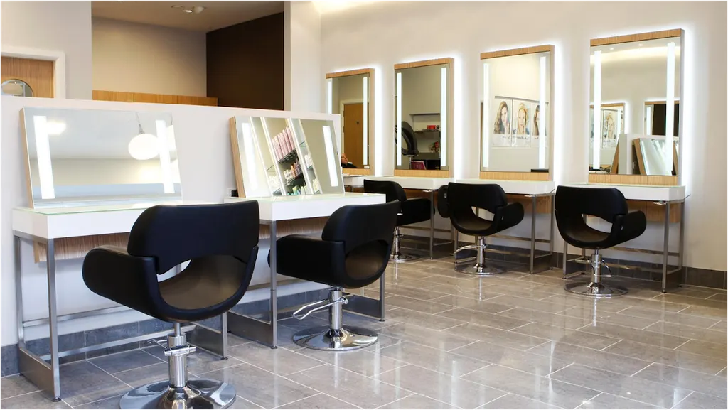 Headmasters Victoria — Hairdresser in London